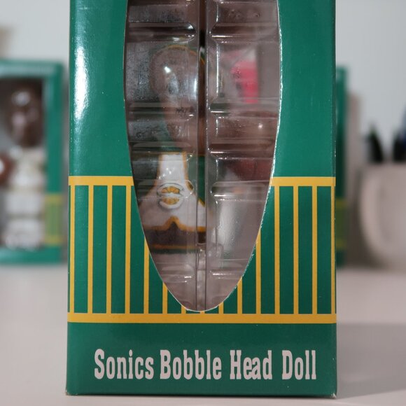 RARE Vintage Rashard Lewis Seattle Supersonics Sonics NBA Away Bobblehead in Box - Picture 11 of 11